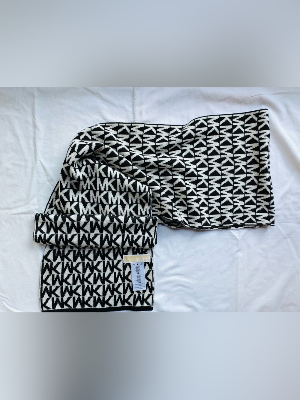 Michael Kors Black & White MK Logo Knit Scarf